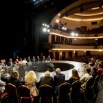 Na scenie Teatru Śląskiego zorganizowano pierwszą odsłonę Śląskiego Stołu - galeria