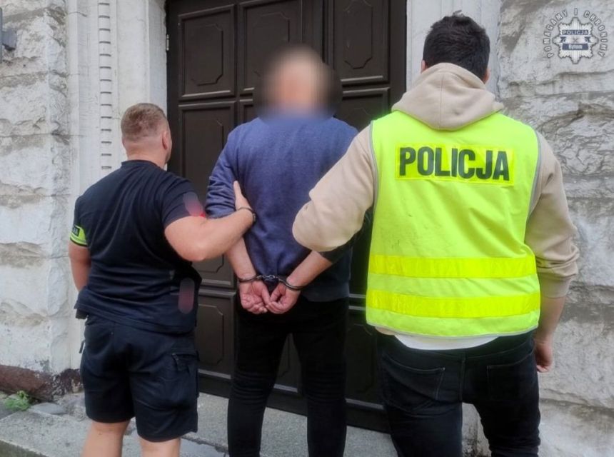 50-latek z Bytomia wpadł za kierownicą. Zlekceważył cztery zakazy! - galeria