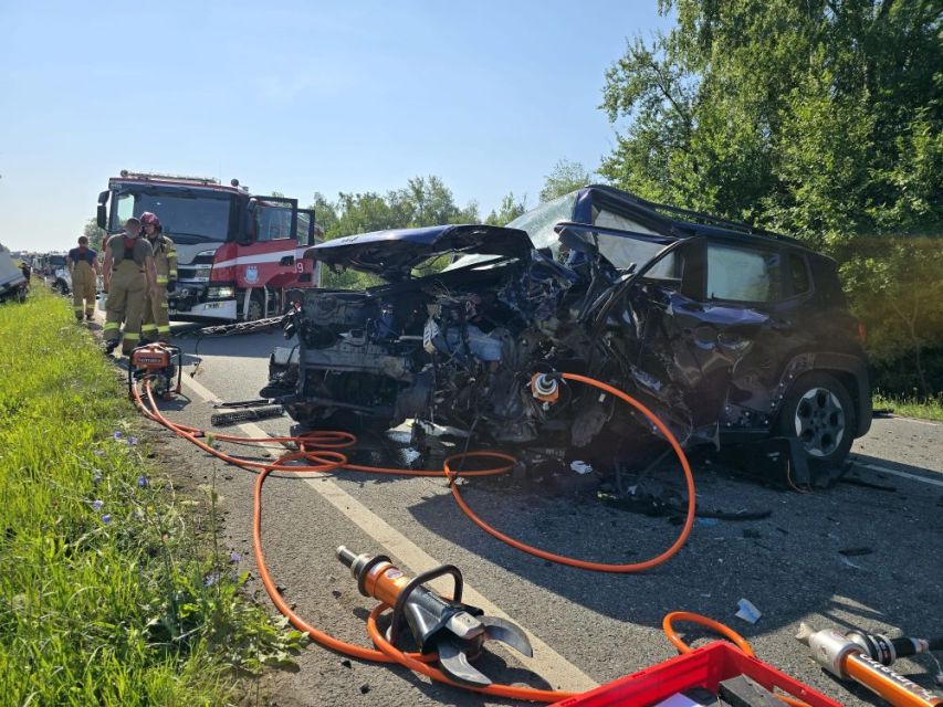 Pięć aut zderzyło się w Pawłowicach. DW933 całkowicie zablokowana - galeria