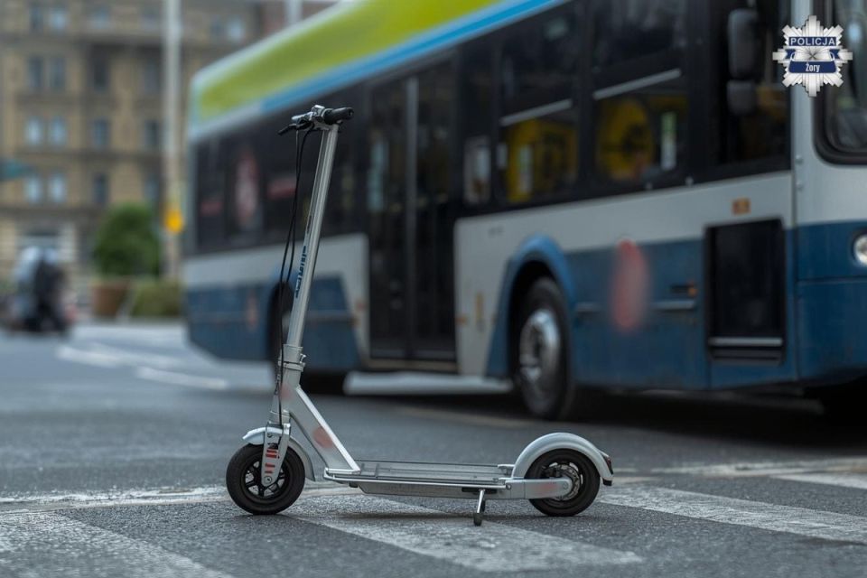 Wypadek na Alei Jana Pawła II. 9-letni chłopiec potrącony przez busa! - galeria