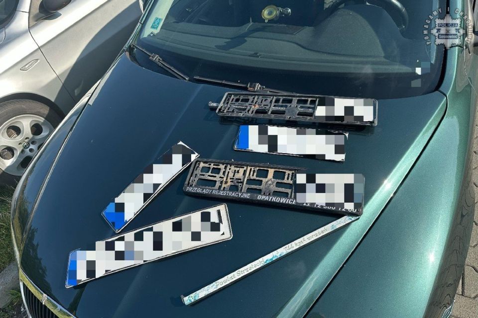 Prędkość, fałszywe tablice i łapówka. Zatrzymanie 42-latka - galeria