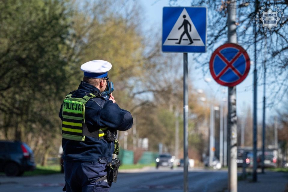 Ogólnopolskie działania 'Prędkość' - mandaty, wnioski i zatrzymane prawa jazdy - galeria