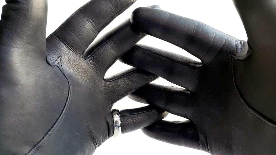 Kupujemy letnie rękawice motocyklowe - praktyczny mini poradnik - galeria