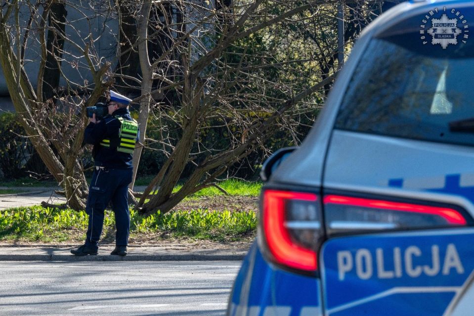 Ogólnopolskie działania 'Prędkość' - mandaty, wnioski i zatrzymane prawa jazdy - galeria