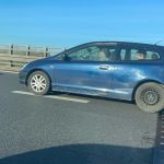 Pościg na autostradzie A1. Ucieczka przed policją zakończona kolizją. - galeria