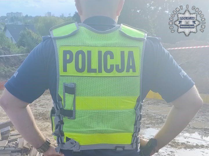 Niebezpieczne odkrycie w Wodzisławiu Śląskim. Saperzy wezwani do akcji! - galeria