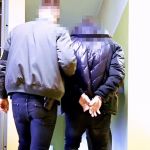 Korupcja w służbie zdrowia - lekarz zatrzymany z amunicją i gotówką - galeria