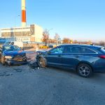 Uciekał przed policją, miał 7 zakazów i był poszukiwany – pościg zakończony wypadkiem - galeria