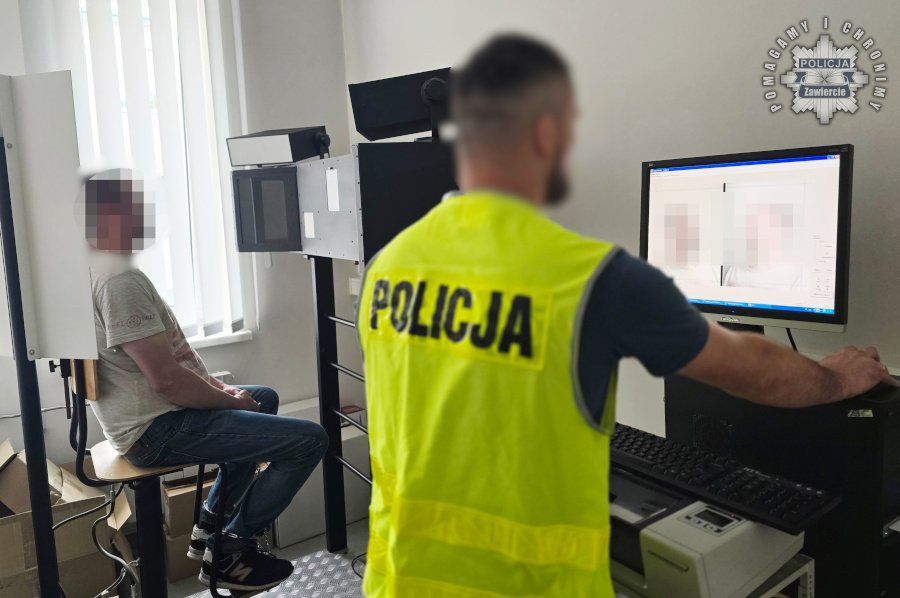 Dramat na ulicy Zaparkowej. Mężczyzna ugodzony nożem! - galeria