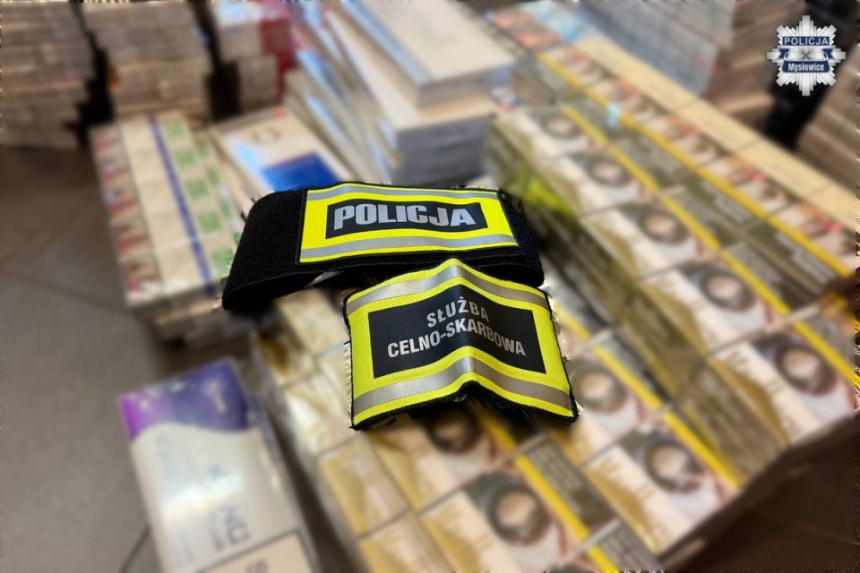 Zatrzymanie mieszkańca Sosnowca z nielegalnymi papierosami – straty Skarbu Państwa wyniosły 48 tysięcy złotych - galeria