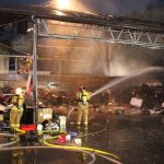 Pożar hali z elektroodpadami w Gliwicach. 69 strażaków walczyło z ogniem [FOTO] - galeria