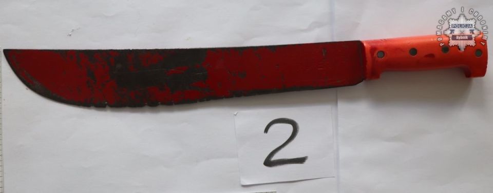 Napad z użyciem maczety i broni gazowej w Rybniku! 8 zatrzymanych po próbie odzyskania długu - galeria