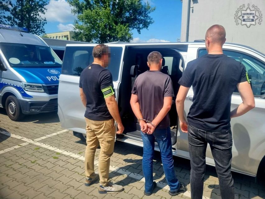 Pijany kierowca z zakazem i 4 promilami zatrzymany w centrum Rybnika - galeria