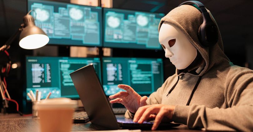 Oszustwo metodą „na pracownika banku” – kobieta straciła ponad 22 tysiące złotych - galeria