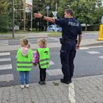 „Jesteś kierowcą na medal” – dzieci i policjanci przypomnieli o bezpieczeństwie - galeria