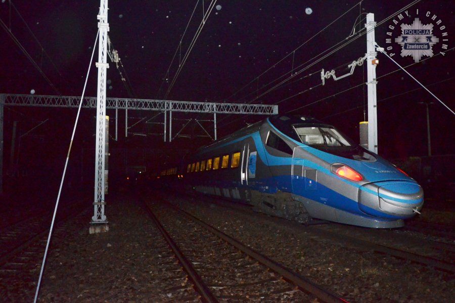 Tragiczny wypadek na torach. 20-latek potrącony przez pociąg - galeria