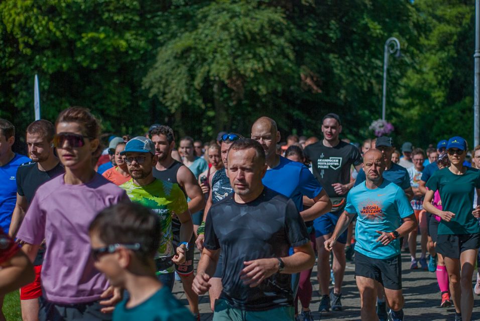 Kolejny Park Run Katowice za nami. Uczcili nadchodzący Dzień Ojca [FOTORELACJA] - galeria