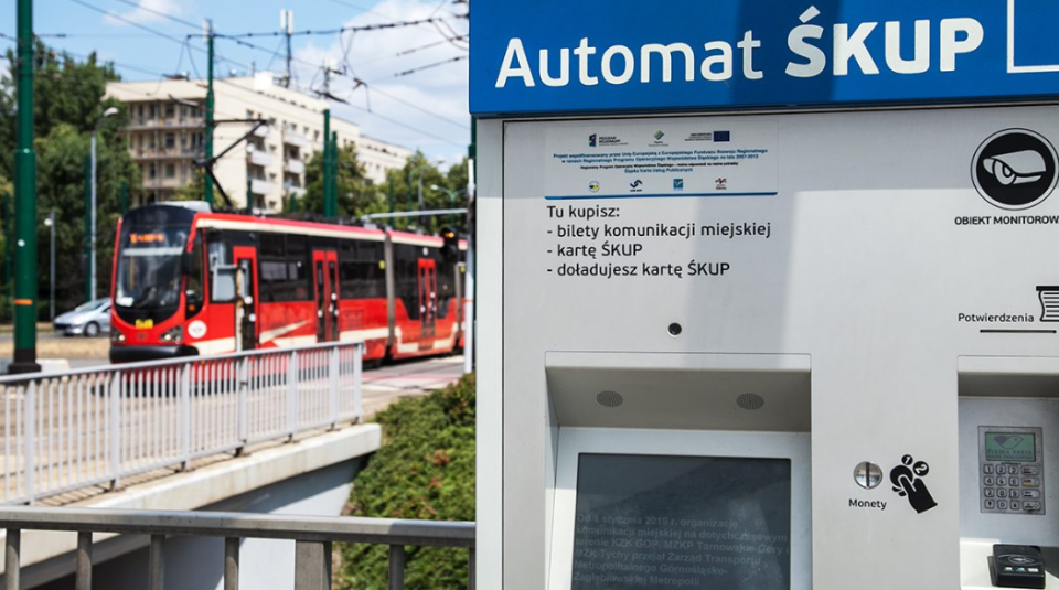 Komunikacja miejska w czasie pandemii: Metropolia przygotowała aplikację mobilną dla pasażerów - galeria