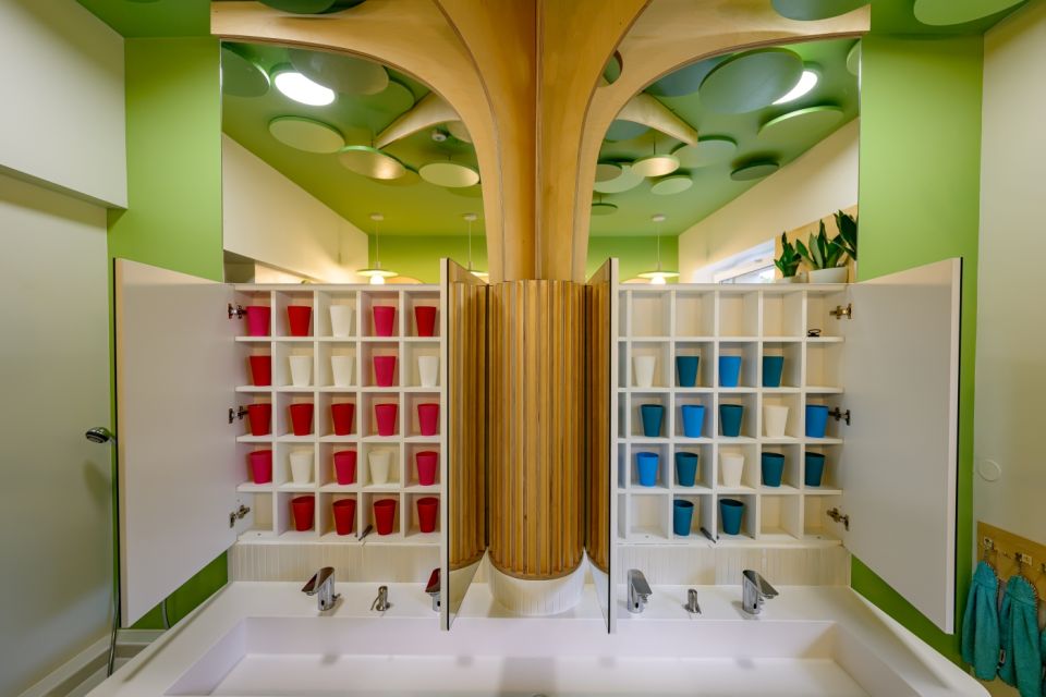 Akcja Tron: Przedszkole w Ożarowicach zmienia swoje toalety dzięki dzieciom! - galeria