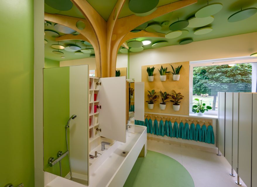 Akcja Tron: Przedszkole w Ożarowicach zmienia swoje toalety dzięki dzieciom! - galeria