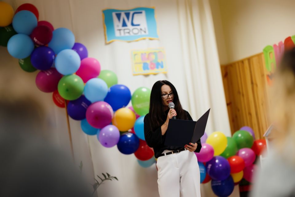 Akcja Tron: Przedszkole w Ożarowicach zmienia swoje toalety dzięki dzieciom! - galeria