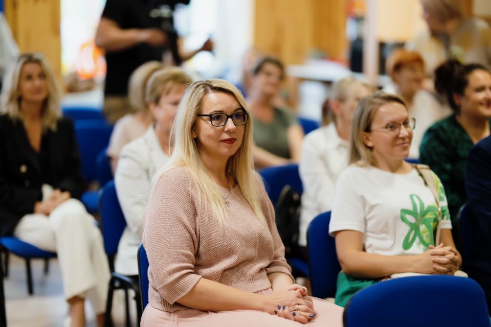 Akcja Tron: Przedszkole w Ożarowicach zmienia swoje toalety dzięki dzieciom! - galeria