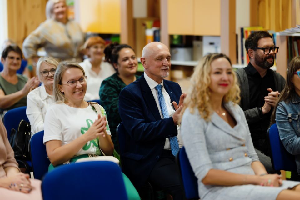 Akcja Tron: Przedszkole w Ożarowicach zmienia swoje toalety dzięki dzieciom! - galeria