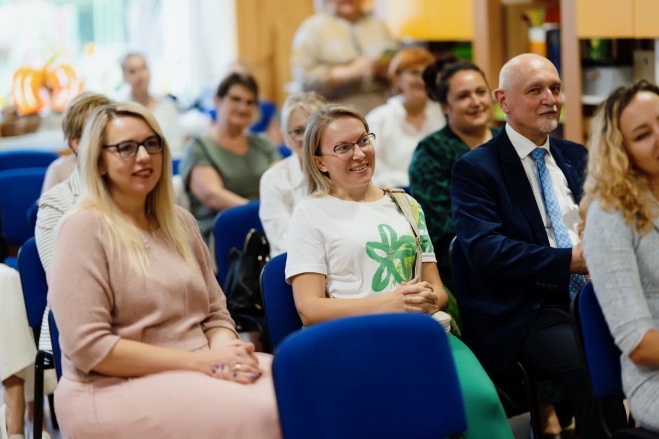 Akcja Tron: Przedszkole w Ożarowicach zmienia swoje toalety dzięki dzieciom! - galeria