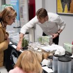 Modliszki, motyle i pasjonaci - Za nami II Międzynarodowy Dzień Wymiany Owadów i Targi Entomologiczne w Muzeum Górnośląskim w Bytomiu [FOTO] - galeria