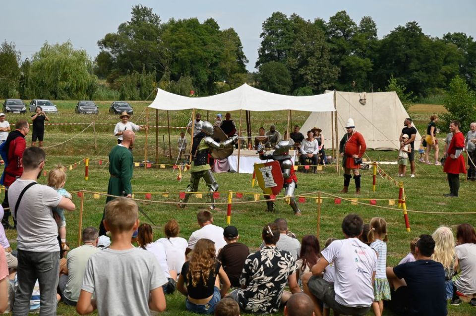 Jarmark Średniowieczny na Zamku w Chudowie – gratka dla miłośników rycerzy! - galeria