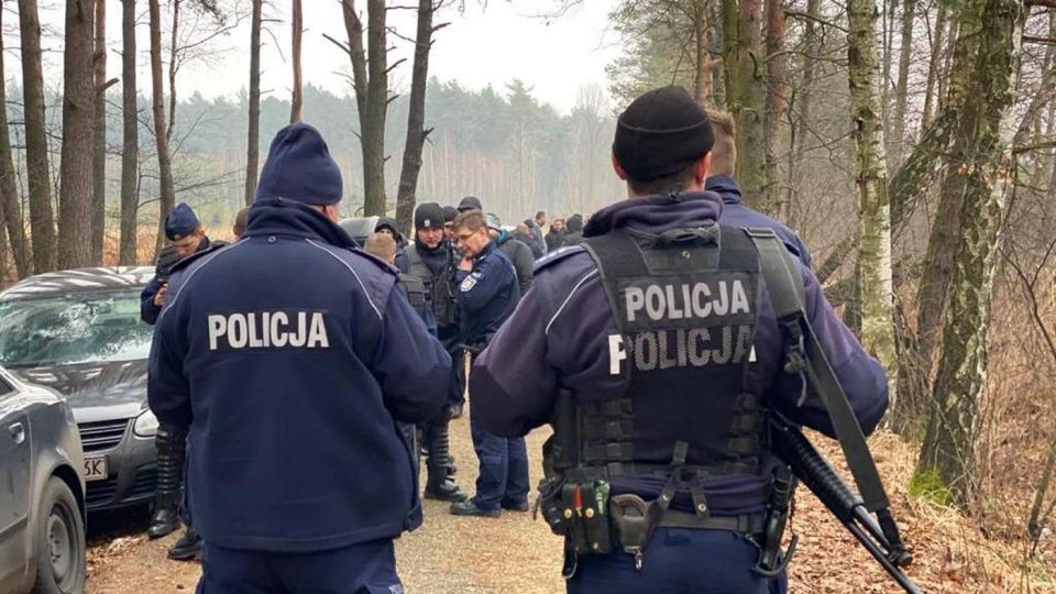 Ustawka 50 pseudokibiców przy A4 w Jaworznie – policja interweniowała na czas - galeria