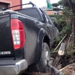 Rybnik: Pijany 35-latek wjechał w ogrodzenie posesji. Po wszystkim uciekł pieszo z miejsca zdarzenia. - galeria