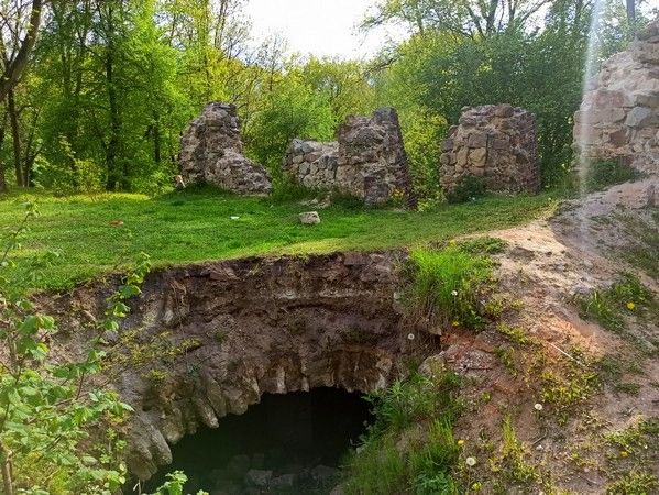 Zamek Rudzki i dom Karola Goduli: Odpoczynek na łonie natury z historią w tle - galeria